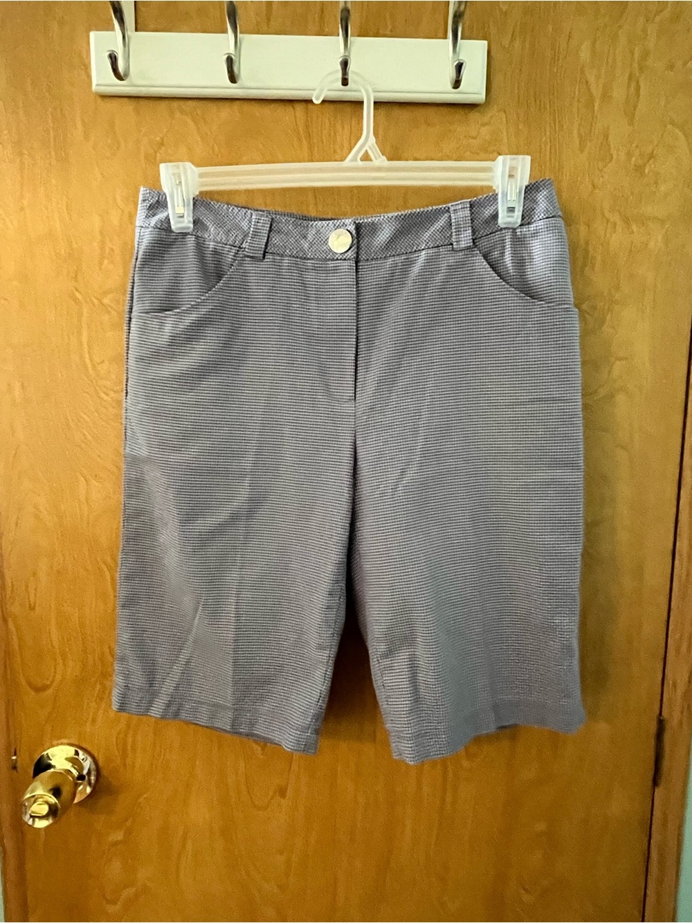 Annika By Cutter & Buck Women's Bermuda Shorts Lavender & Purple Size 10 EUC